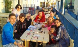 Sedíme a kecáme u píva! 